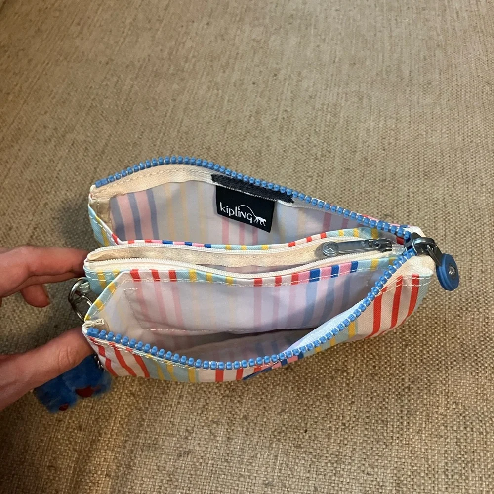 Kipling striped pouch
